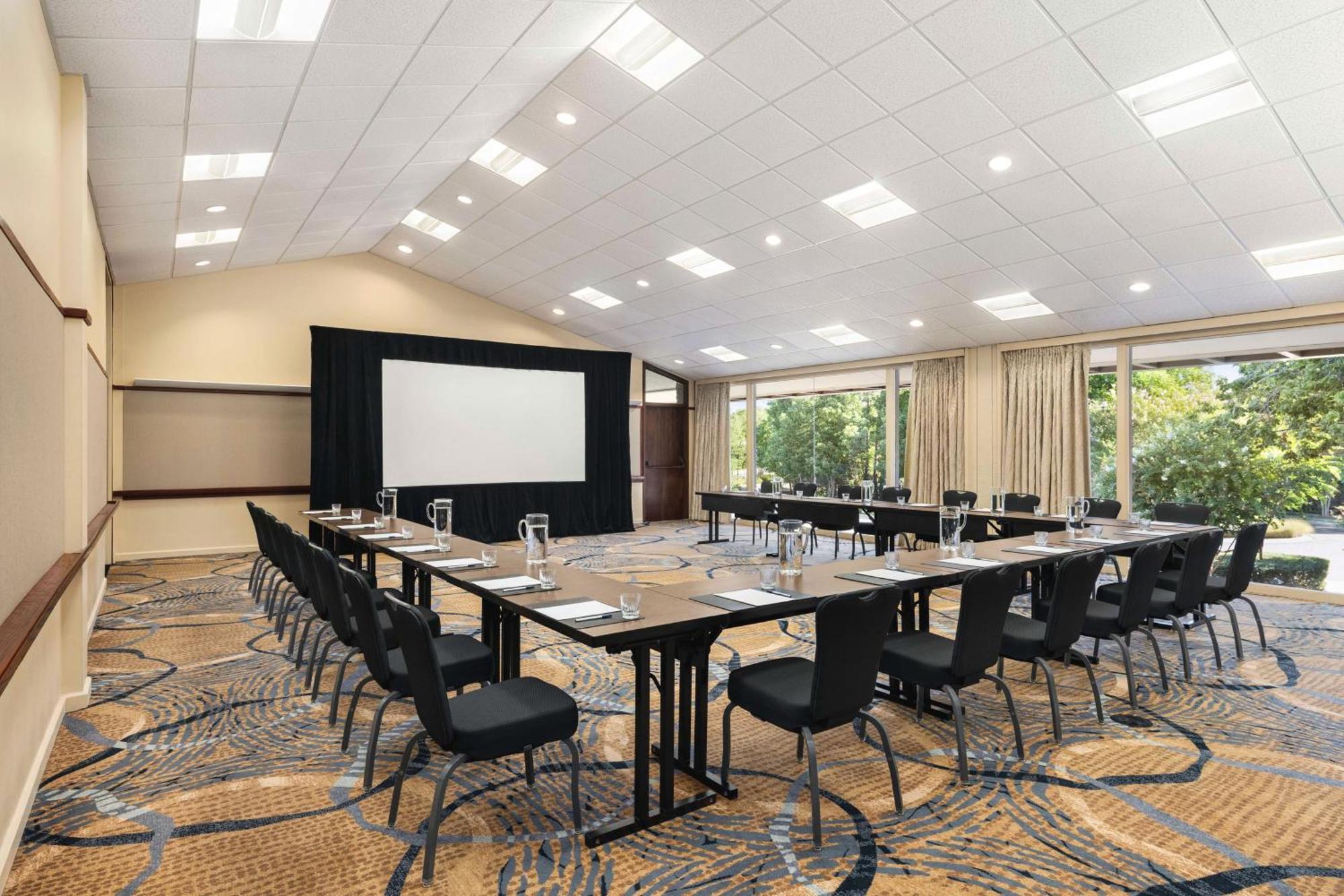 The Woodlands Resort, Curio Collection By Hilton Exteriér fotografie
